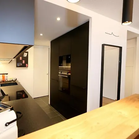 Apollo Апартаменти Зас-Фе